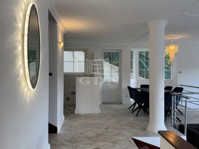 Eladó ház Budapest II. kerület 380 nm