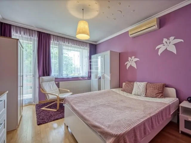 Eladó ház Budapest XXI. kerület 349 nm