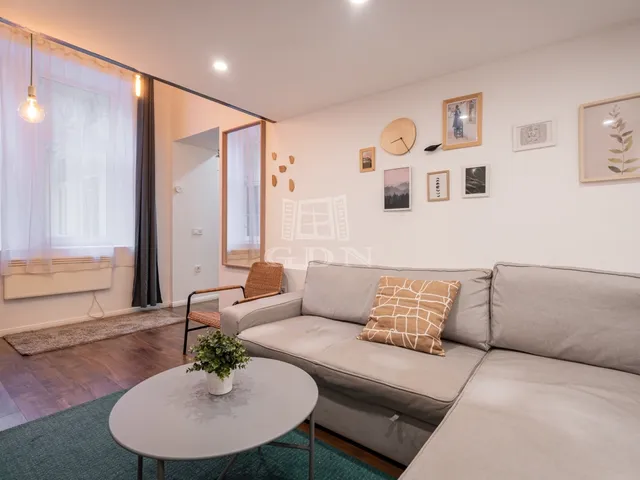 Eladó lakás Budapest VI. kerület 56 nm