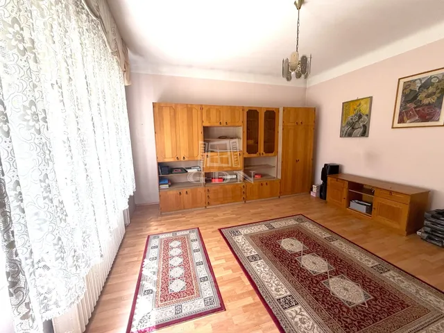 Eladó lakás Budapest XI. kerület, Sashegy 60 nm