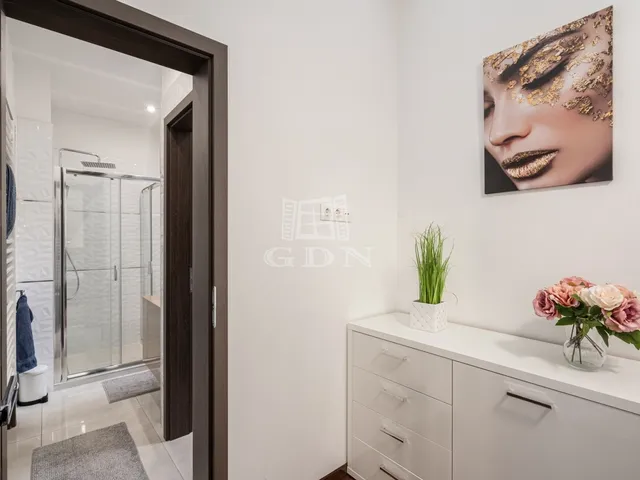 Eladó lakás Budapest VI. kerület 55 nm