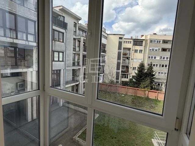 Eladó lakás Baja, Belváros 80 nm