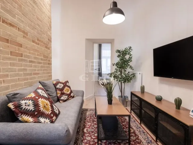 Eladó lakás Budapest VI. kerület 56 nm