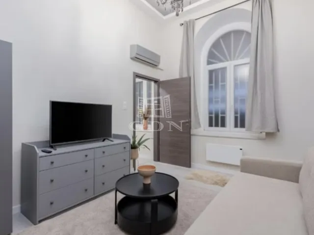 Eladó lakás Budapest VI. kerület 35 nm