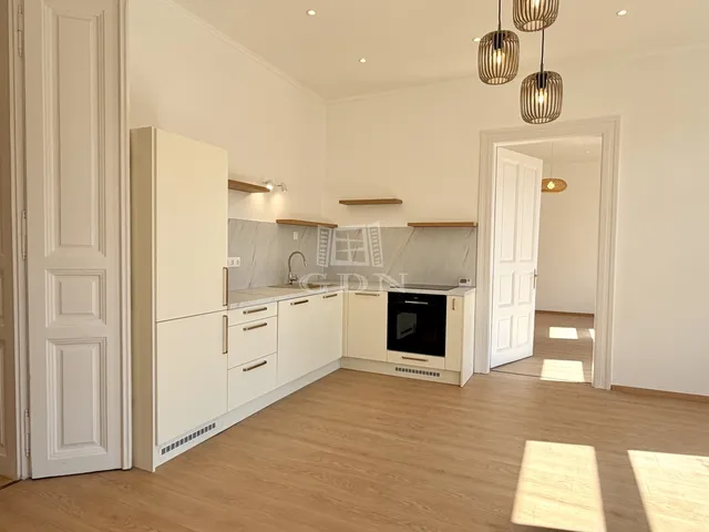 Eladó lakás Budapest VIII. kerület 97 nm