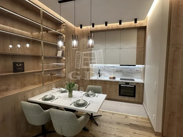 Eladó lakás Budapest VI. kerület 73 nm