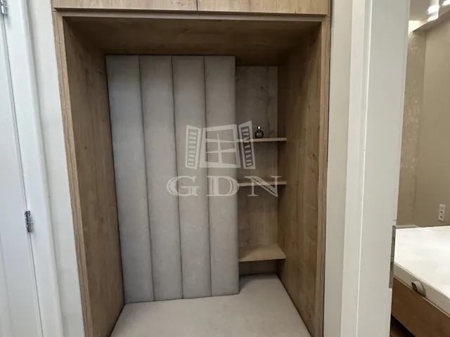 Eladó lakás Budapest VI. kerület 73 nm