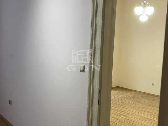 Eladó lakás Budapest VI. kerület 83 nm