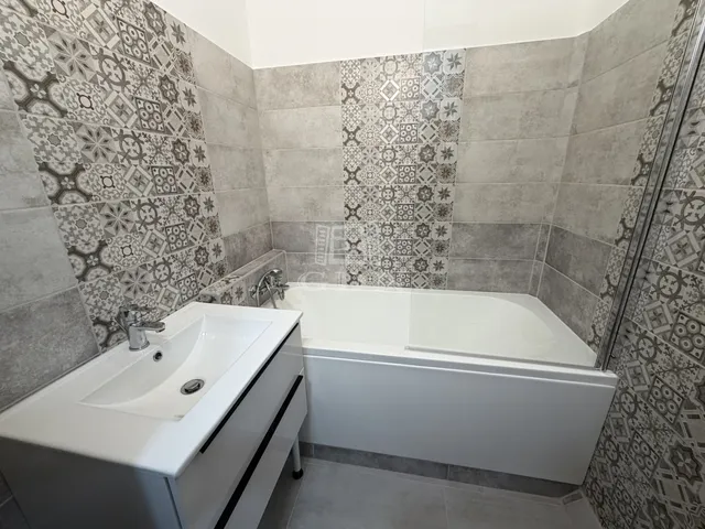 Eladó lakás Budapest XVIII. kerület 73 nm