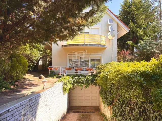 Eladó ház Solymár 240 nm