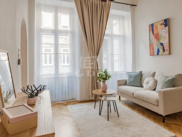 Eladó lakás Budapest VI. kerület 25 nm
