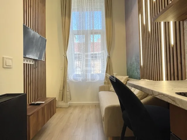 Eladó lakás Budapest VI. kerület 14 nm