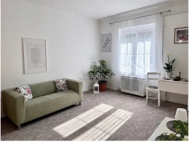 Eladó lakás Budapest XI. kerület, Albertfalva 35 nm