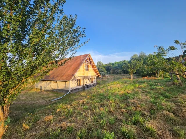 Eladó ház Pethőhenye 170 nm