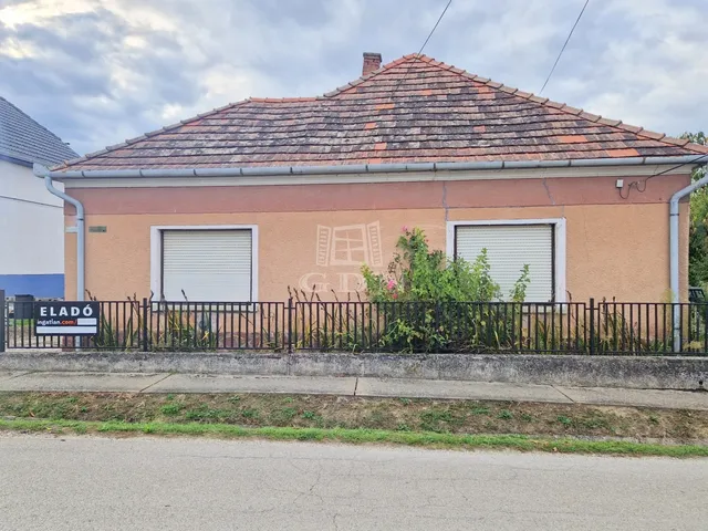 Eladó ház Kisbucsa 88 nm