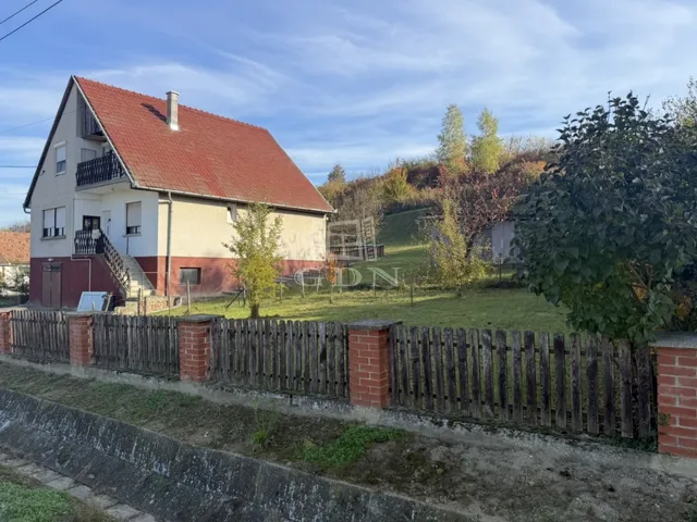 Eladó ház Kisbucsa 128 nm