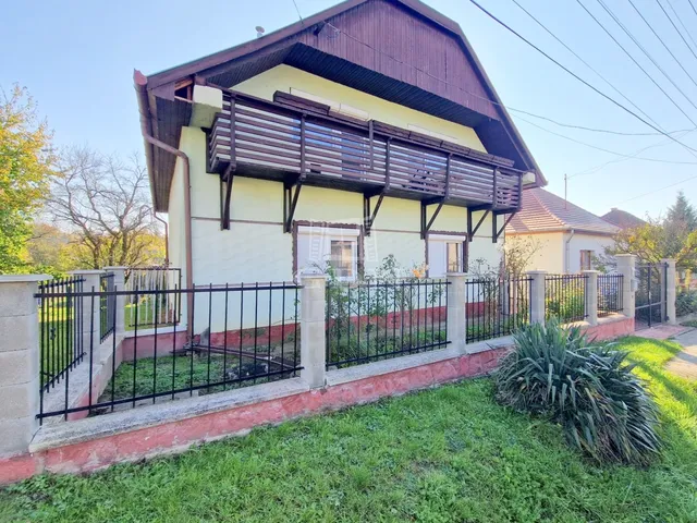 Eladó ház Zalaegerszeg, Csács 217 nm