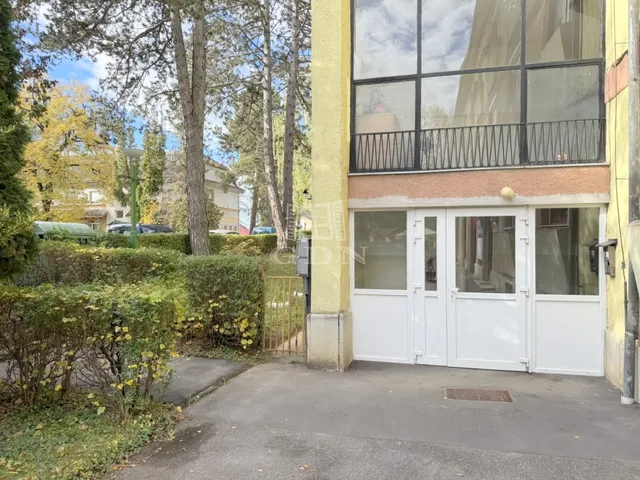 Eladó kereskedelmi és ipari ingatlan Gellénháza 74 nm