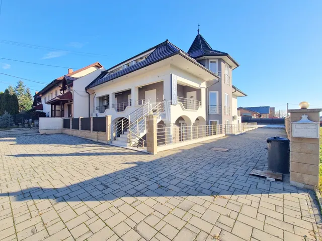 Eladó kereskedelmi és ipari ingatlan Hévíz 600 nm