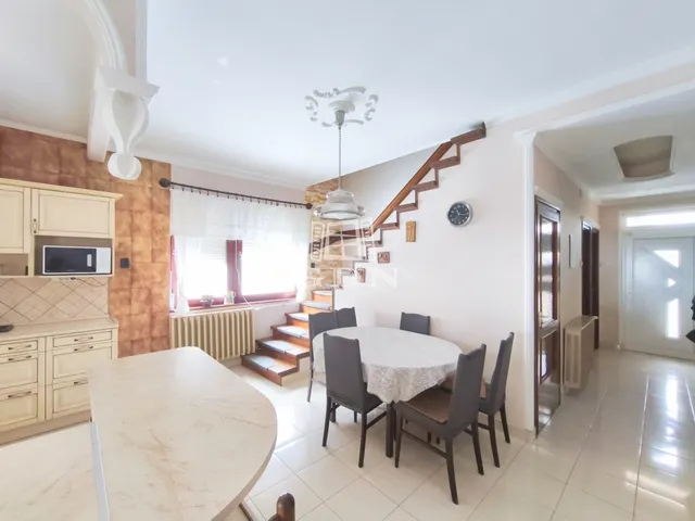 Eladó ház Zalaegerszeg, Csács 210 nm