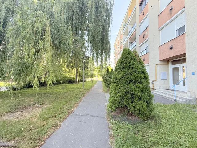 Eladó lakás Zalaegerszeg, Kertváros 79 nm