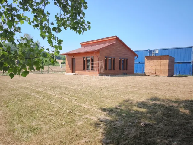 Eladó kereskedelmi és ipari ingatlan Zalaegerszeg, Becsalihegy 56 nm