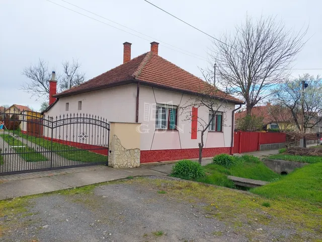 Eladó ház Hajdúnánás 77 nm