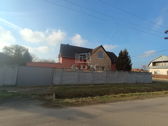 Eladó ház Hajdúhadház 134 nm