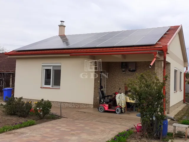 Eladó ház Debrecen, Nagysándor-telep 56 nm