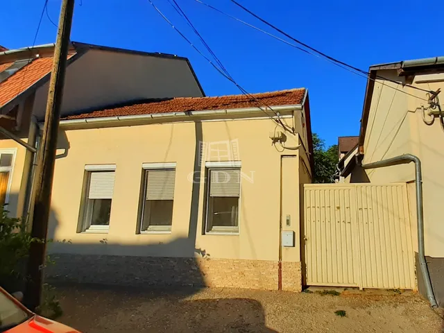 Eladó ház Debrecen, Burgundia 137 nm