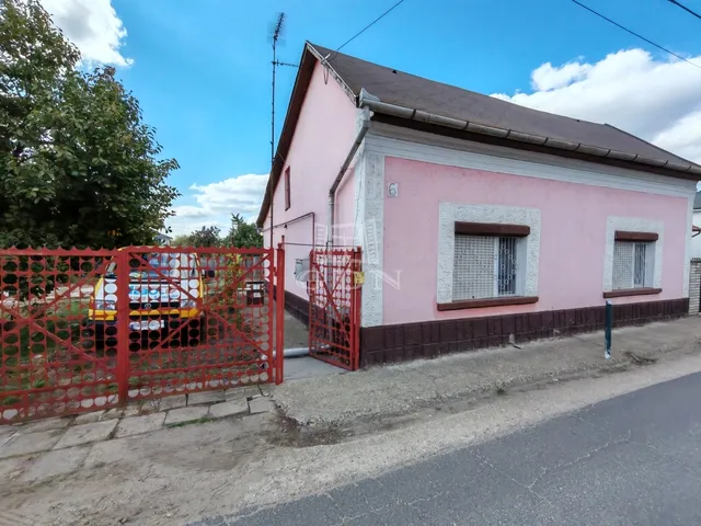 Eladó ház Debrecen, Hatvan utcai kert 66 nm