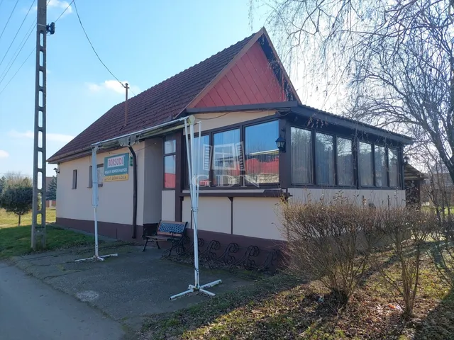 Eladó kereskedelmi és ipari ingatlan Kálmánháza 84 nm