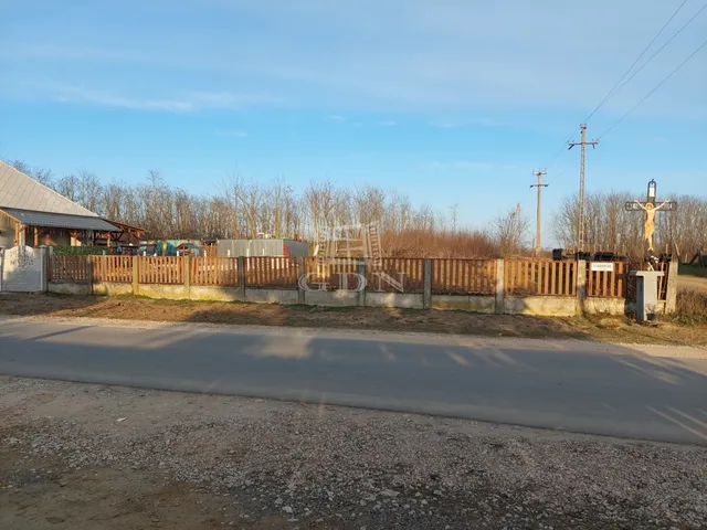 Eladó telek Érpatak 1666 nm