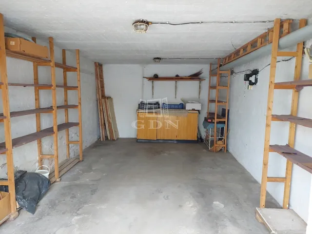 Eladó garázs Tiszavasvári 18 nm