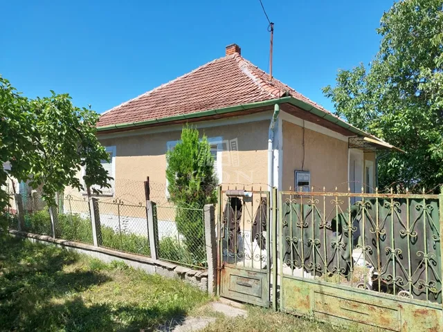 Eladó ház Polgár 60 nm