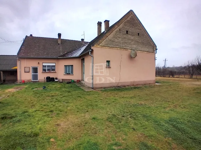 Eladó mezőgazdasági ingatlan Sükösd 169 nm