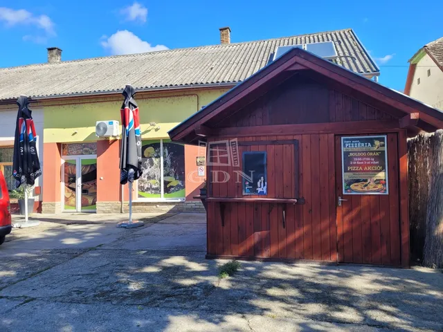 Eladó kereskedelmi és ipari ingatlan Dávod 110 nm