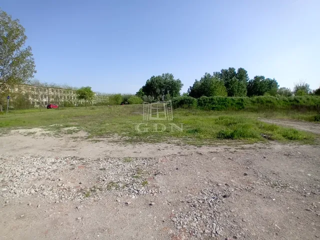 Eladó telek Baja 2025 nm