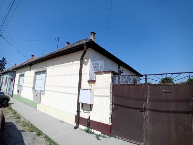 Eladó ház Baja, Bajaszentistván 110 nm