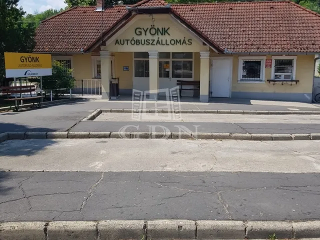 Eladó kereskedelmi és ipari ingatlan Gyönk 40 nm