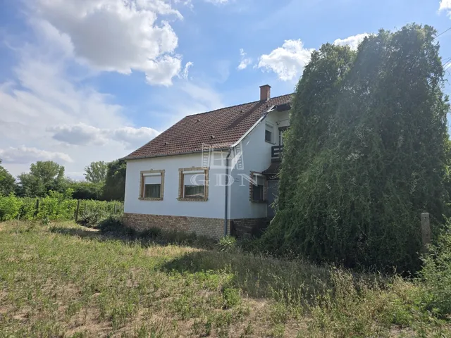 Eladó ház Borota 130 nm