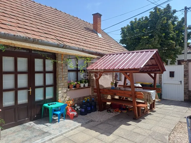 Eladó ház Baja, Kiscsávoly 65 nm