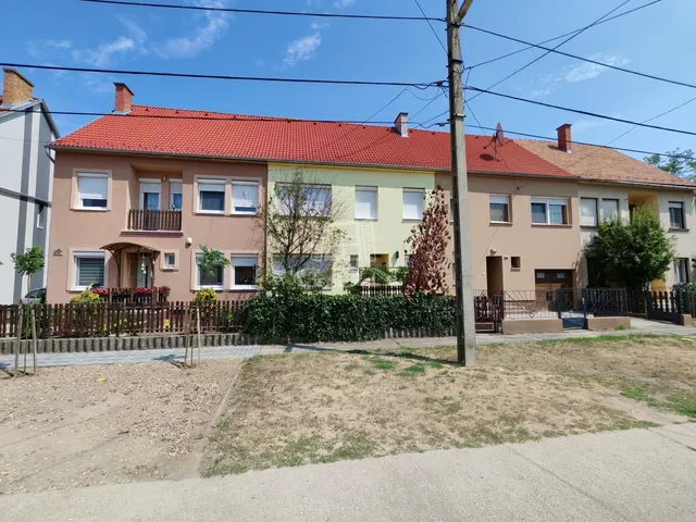 Eladó ház Baja, Szállásváros 123 nm