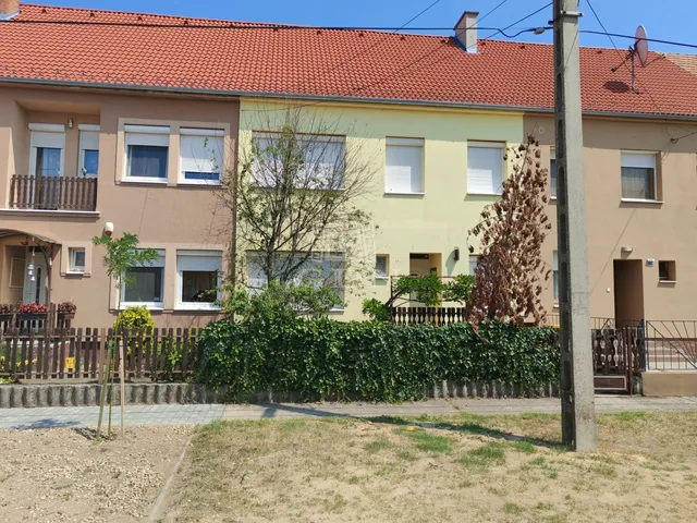 Eladó ház Baja, Szállásváros 123 nm