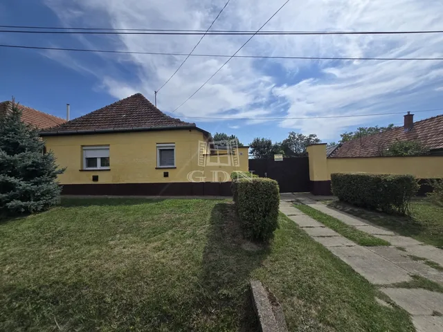 Eladó ház Bácsalmás 160 nm