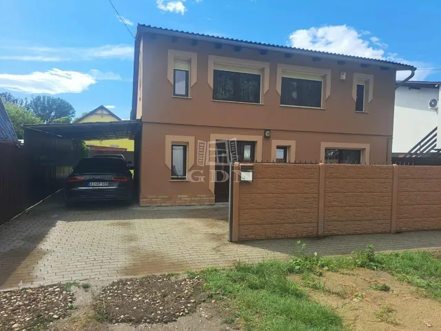 Eladó üdülő és hétvégi ház Baja, Nagypandúrsziget 120 nm