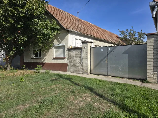 Eladó ház Mélykút 76 nm