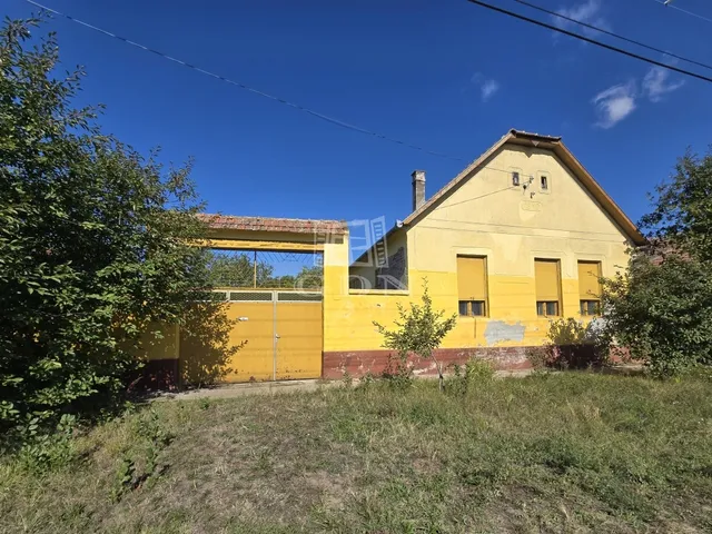 Eladó ház Tataháza 145 nm