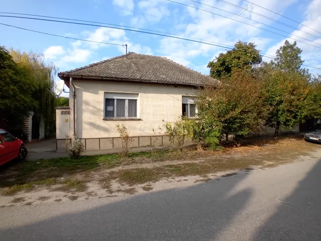 Eladó ház Szeremle 185 nm