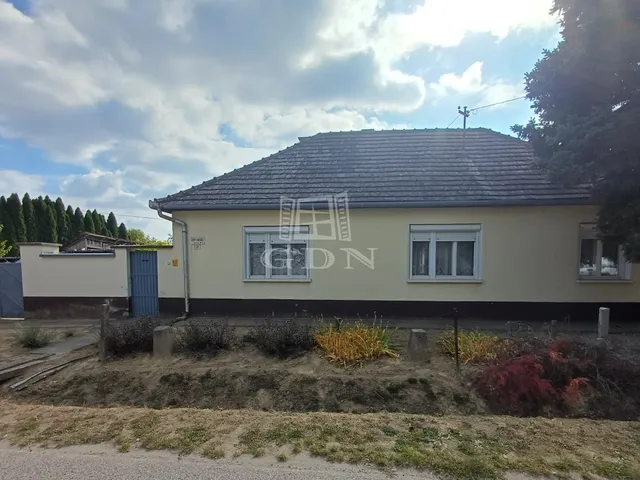 Eladó ház Sükösd 89 nm